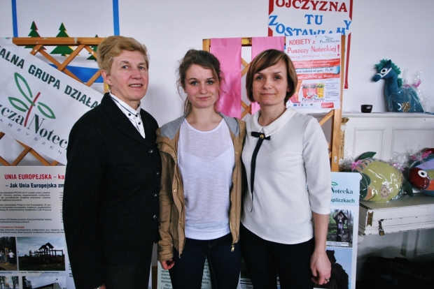 Na zdjęciu od lewej: Teresa Kaczmarek, Laura Szmyt i Monika Szmyt - członkinie Koła Gospodyń Domowych w Obrzycku